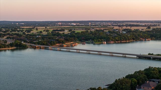 1011 Hidden Cove Trail, Granbury, TX 76049