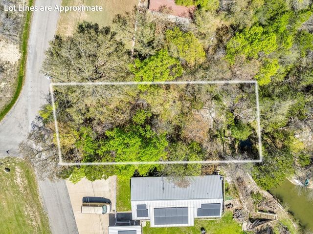 1011 Hidden Cove Trail, Granbury, TX 76049