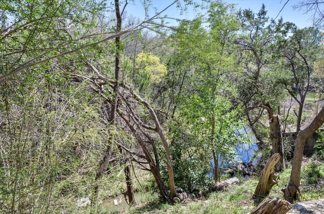 1011 Hidden Cove Trail, Granbury, TX 76049