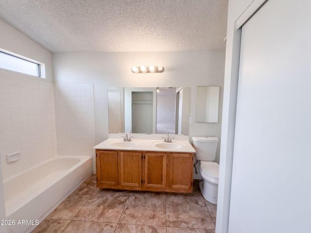 10020 W MONTECITO Avenue, Phoenix, AZ 85037