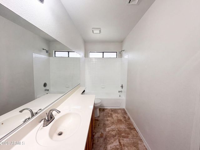 10020 W MONTECITO Avenue, Phoenix, AZ 85037