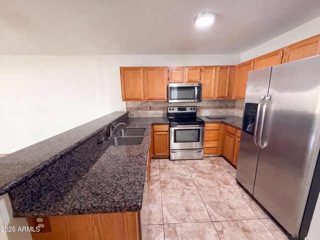 10020 W MONTECITO Avenue, Phoenix, AZ 85037