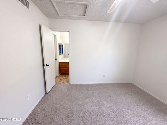 10020 W MONTECITO Avenue, Phoenix, AZ 85037