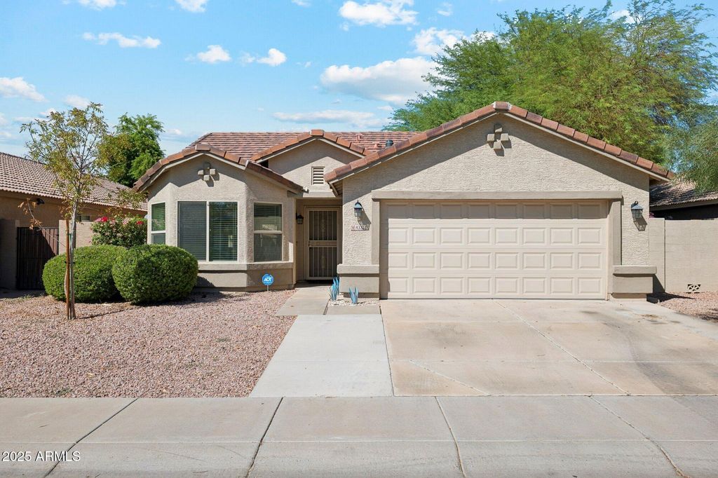4332 W CARSON Road, Laveen, AZ 85339