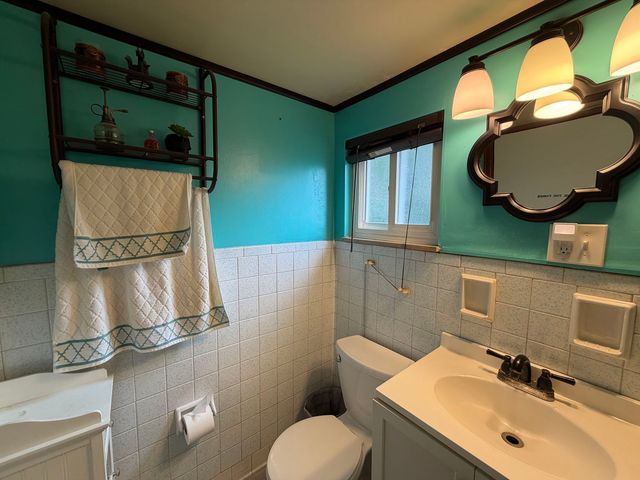 1040 Park AVENUE, East Mckeesport, PA 15035