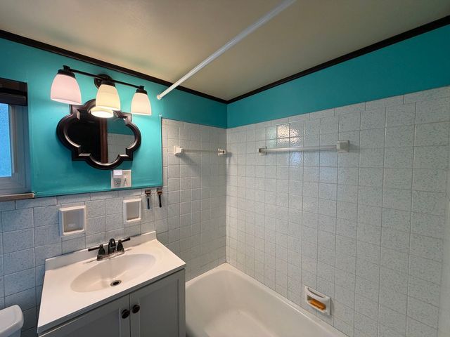 1040 Park AVENUE, East Mckeesport, PA 15035