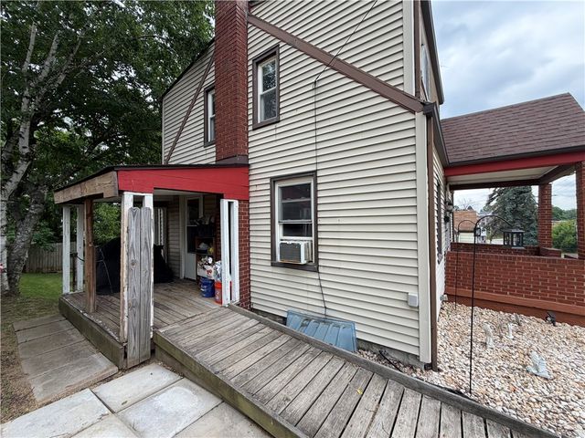 1040 Park AVENUE, East Mckeesport, PA 15035