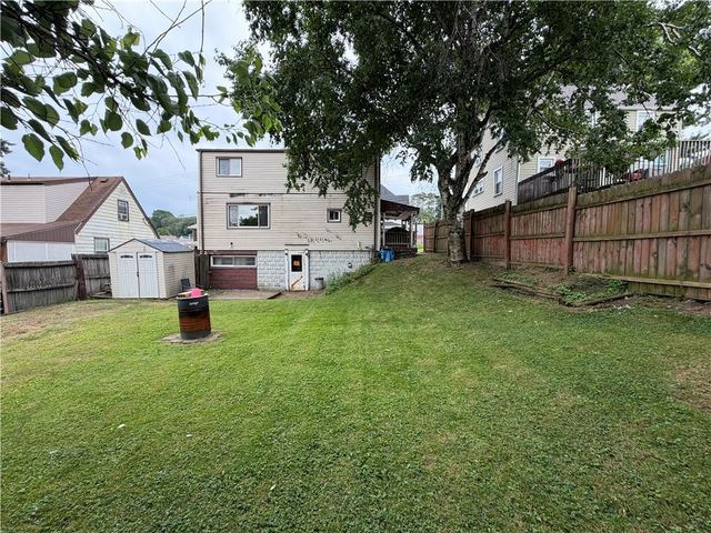 1040 Park AVENUE, East Mckeesport, PA 15035