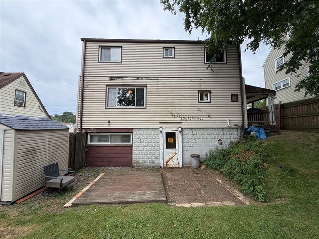 1040 Park AVENUE, East Mckeesport, PA 15035