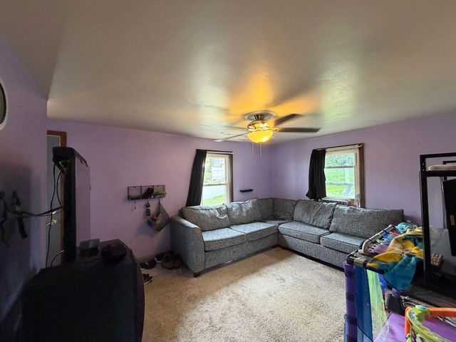1040 Park AVENUE, East Mckeesport, PA 15035
