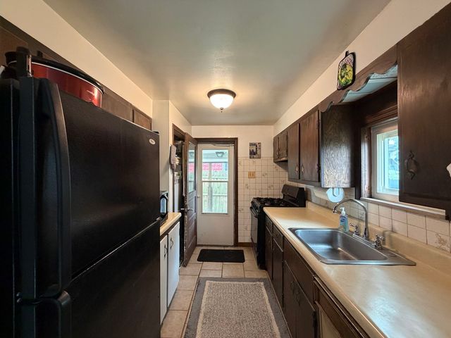 1040 Park AVENUE, East Mckeesport, PA 15035