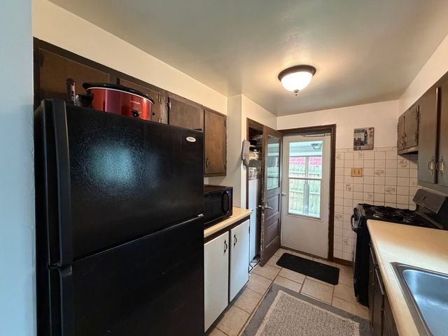1040 Park AVENUE, East Mckeesport, PA 15035