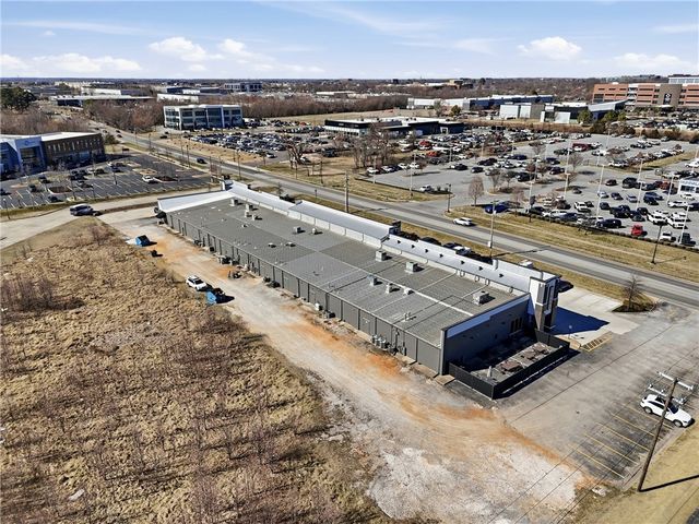 2308 SE 28th Street Suite 5, Bentonville, AR 72712