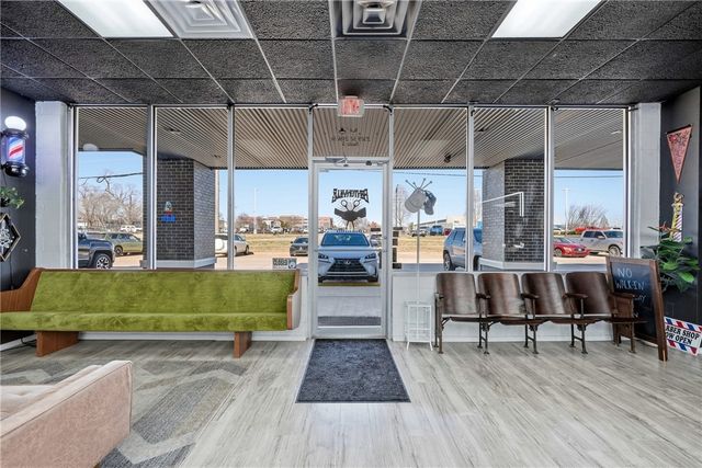 2308 SE 28th Street Suite 5, Bentonville, AR 72712