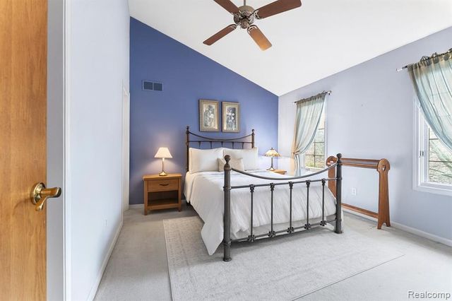 6775 Carlyle Crossing, West Bloomfield, MI 48322