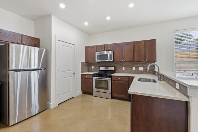 4124 Valley View RD 4B, Austin, TX 78704