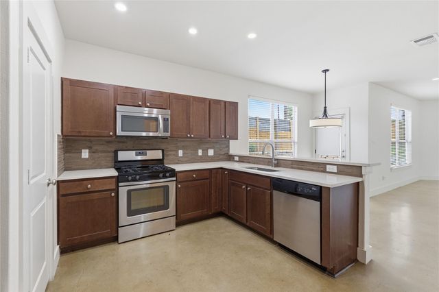 4124 Valley View RD 4B, Austin, TX 78704