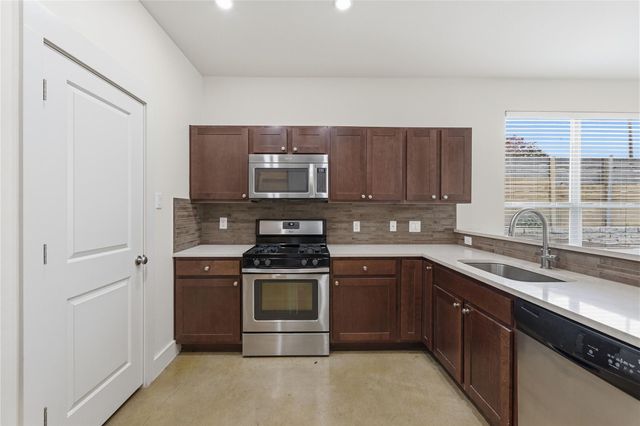 4124 Valley View RD 4B, Austin, TX 78704