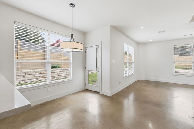 4124 Valley View RD 4B, Austin, TX 78704