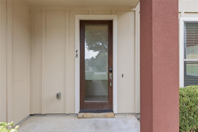 4124 Valley View RD 4B, Austin, TX 78704