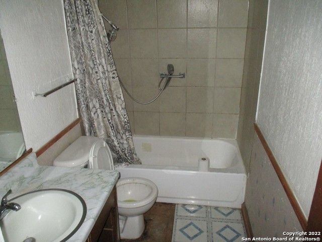 11823 CASA ALTO ST, San Antonio, TX 78233