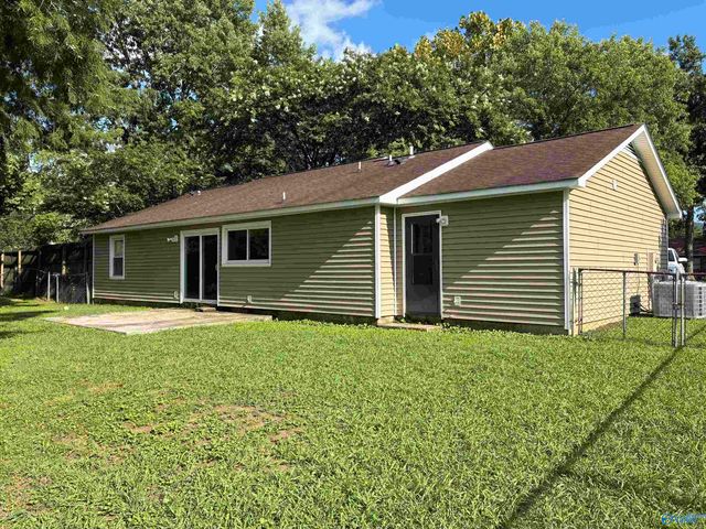 1505 Savannah Court SE, Huntsville, AL 35803