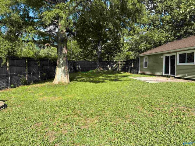 1505 Savannah Court SE, Huntsville, AL 35803