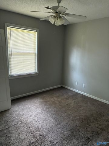 1505 Savannah Court SE, Huntsville, AL 35803