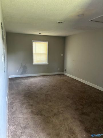 1505 Savannah Court SE, Huntsville, AL 35803