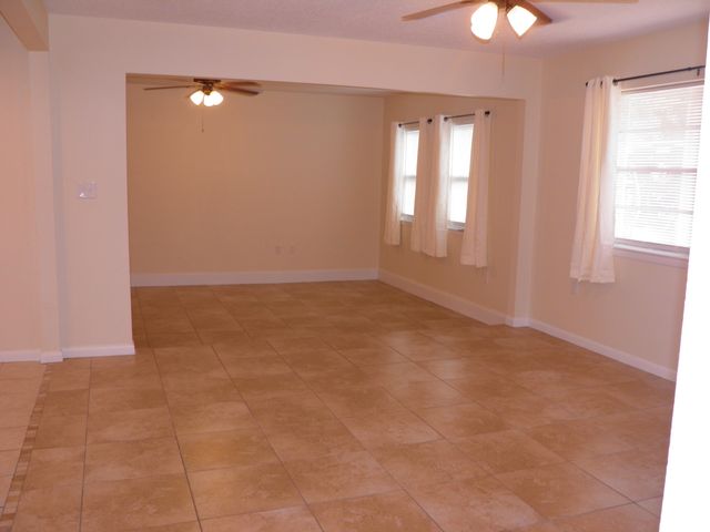 14 NW Jonquil Avenue, Fort Walton Beach, FL 32548