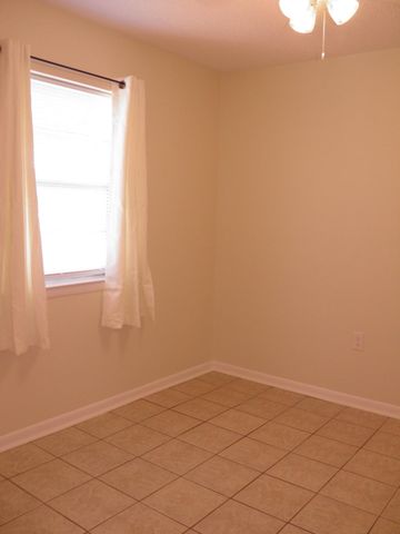 14 NW Jonquil Avenue, Fort Walton Beach, FL 32548