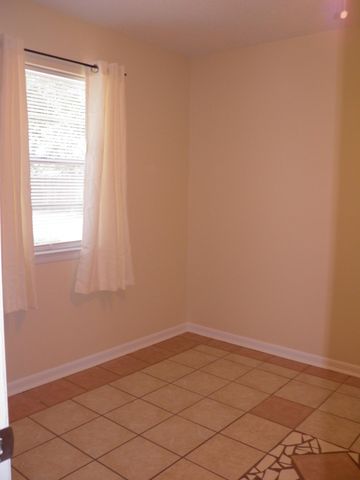 14 NW Jonquil Avenue, Fort Walton Beach, FL 32548