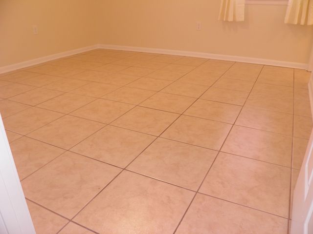 14 NW Jonquil Avenue, Fort Walton Beach, FL 32548