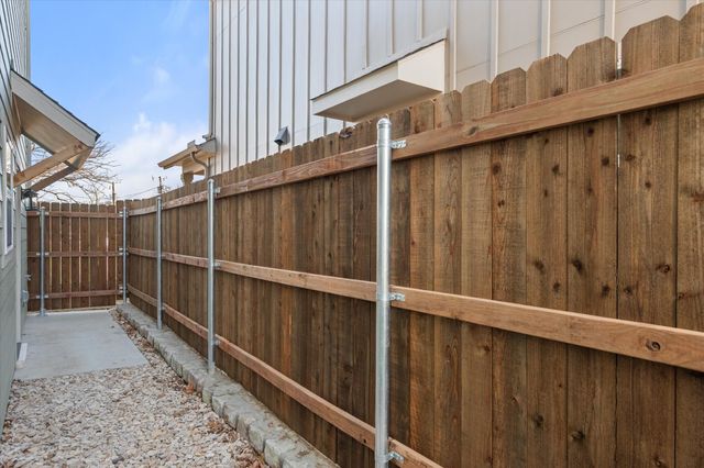 506 E Kimball Street 1, Mansfield, TX 76063