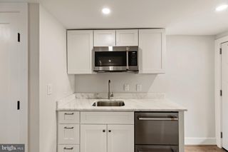 3207 WARDER ST NW, Washington, DC 20010