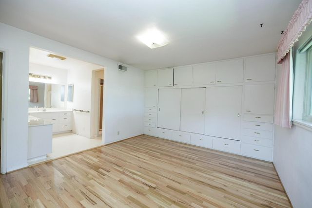1550 Brayton Ave, Escalon, CA 95320