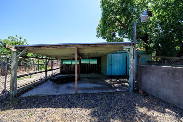 1550 Brayton Ave, Escalon, CA 95320