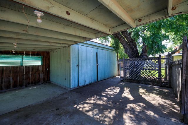 1550 Brayton Ave, Escalon, CA 95320