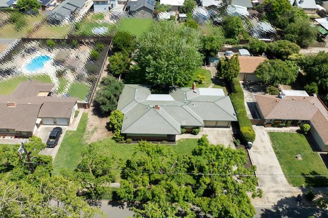 1550 Brayton Ave, Escalon, CA 95320