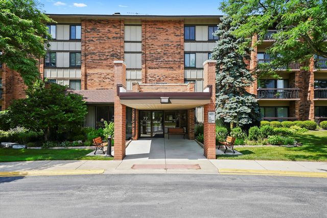 77 Lake Hinsdale Drive 207, Willowbrook, IL 60527