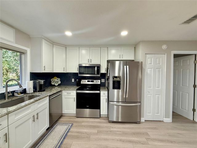 908 CABBAGE COURT, Deland, FL 32720