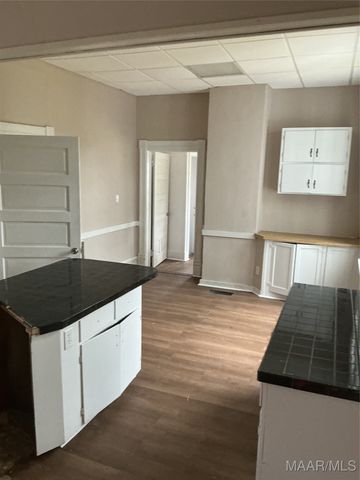 1841 S COURT Street, Montgomery, AL 36104