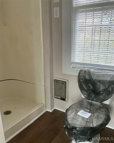 1841 S COURT Street, Montgomery, AL 36104