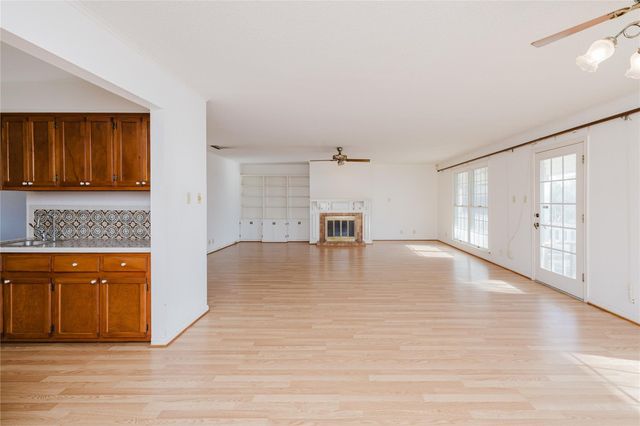 120 Skyline RD, Georgetown, TX 78628
