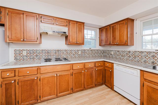 120 Skyline RD, Georgetown, TX 78628