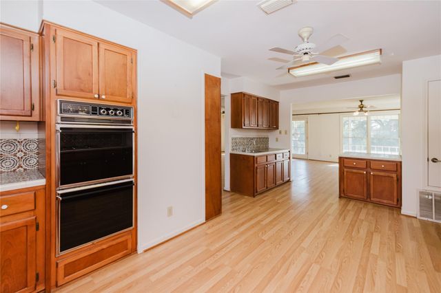 120 Skyline RD, Georgetown, TX 78628