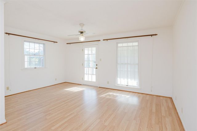 120 Skyline RD, Georgetown, TX 78628