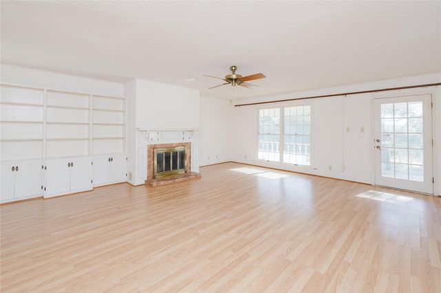 120 Skyline RD, Georgetown, TX 78628