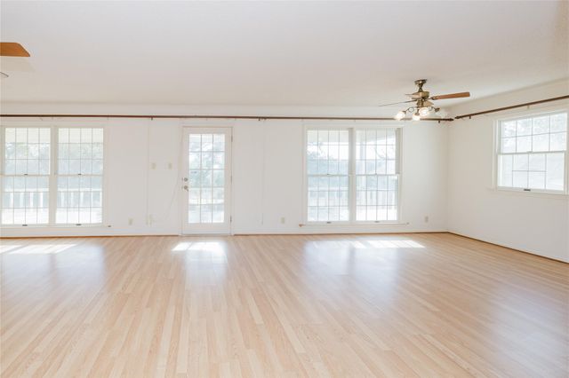 120 Skyline RD, Georgetown, TX 78628