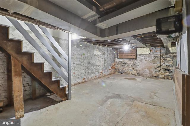 27 W NEW ST, Lancaster, PA 17603